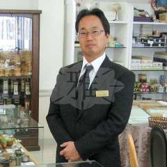 セレモニーコーディネイター
荒井 健雄